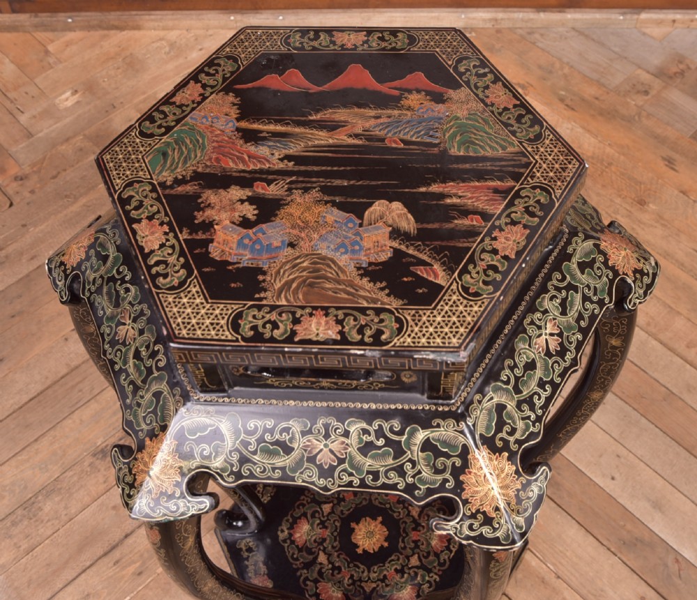Edwardian Japanese Lacquered stand View VII