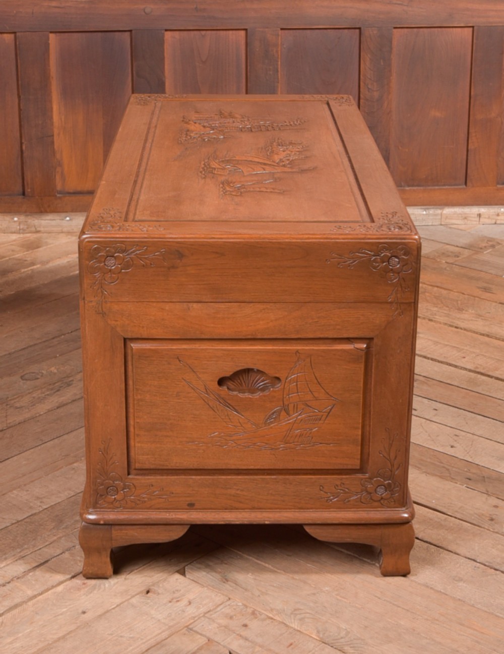 Chinese Camphor Wood Storage Box View VIII