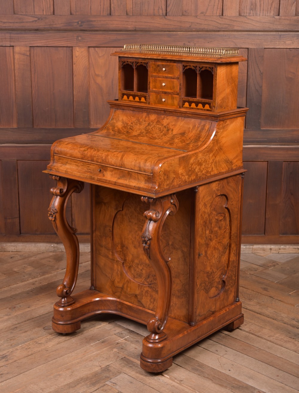 Victorian Burr Walnut Pop Up Davenport
