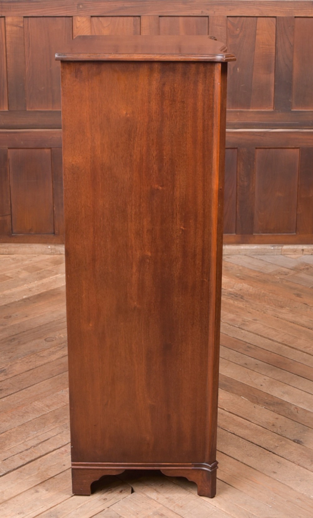 Edwardian Serpentine Chest of Drawers View X
