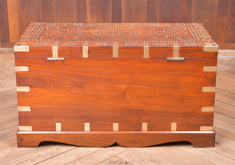 Zanzibar Chest View IX