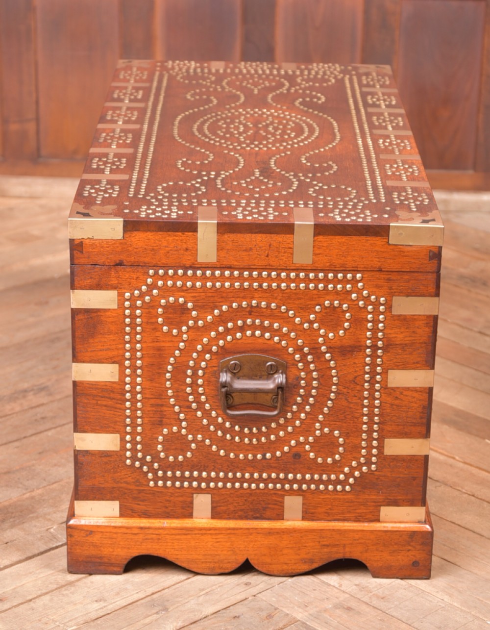 Zanzibar Chest View XII