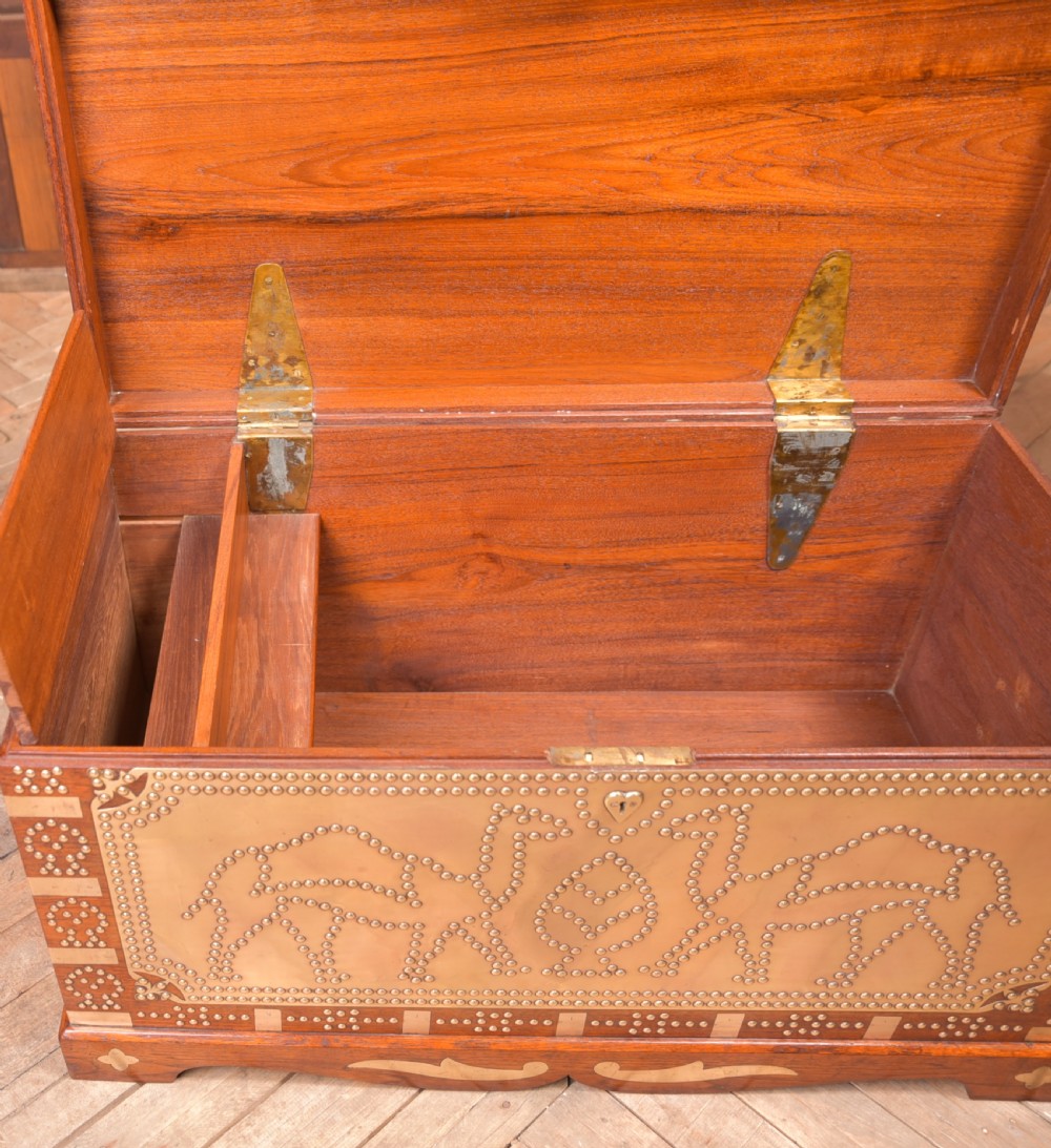 Zanzibar Chest View XXI