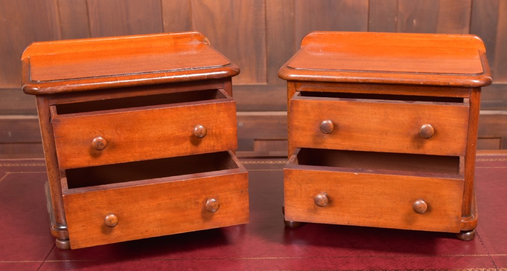 Pair of Mahogany Chest of Drawers View V