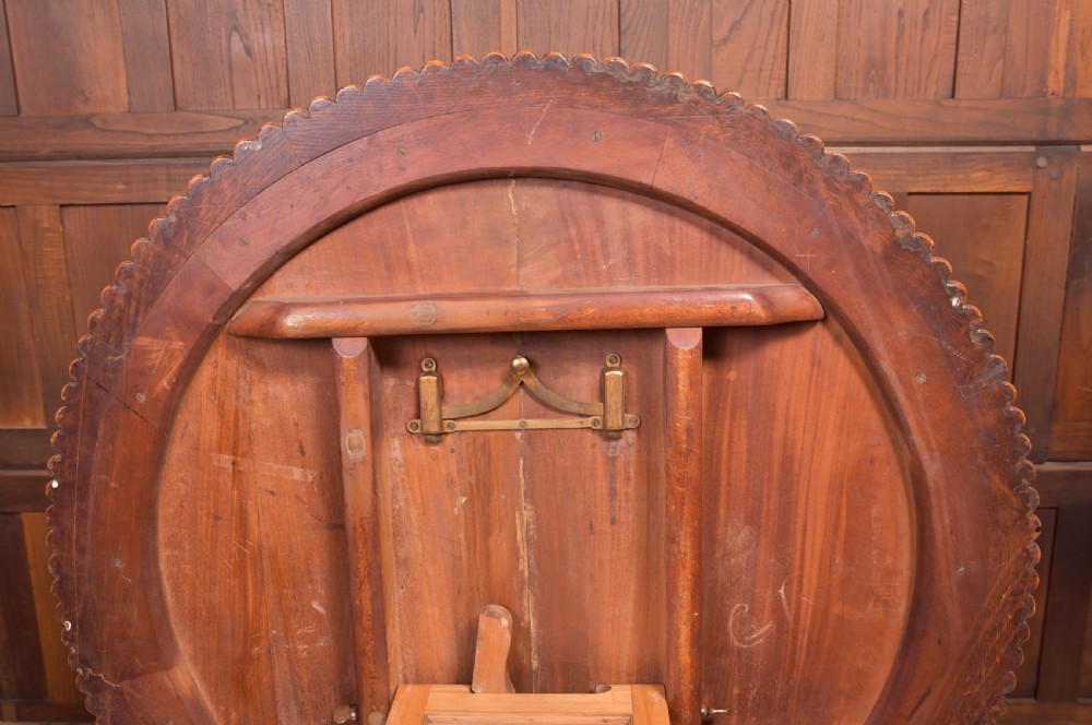 Exhibition Quality Oak Snap Top Table View XV