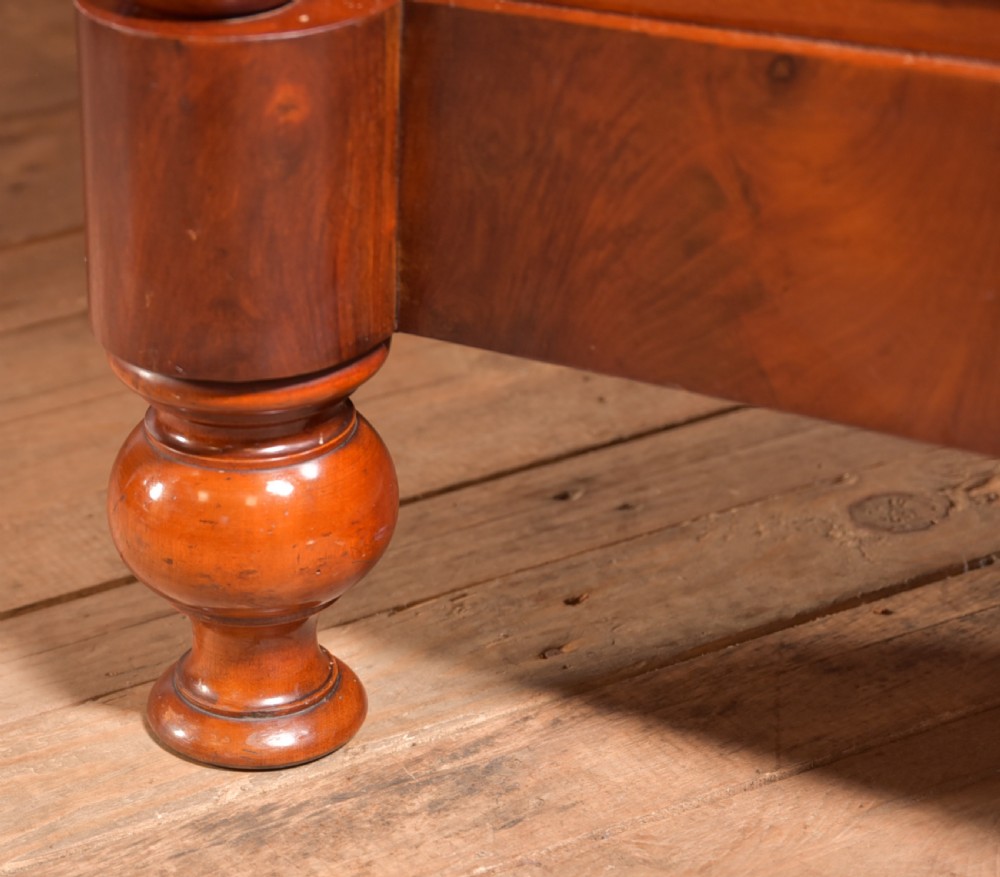 Victorian Mahogany Ogee View VIII