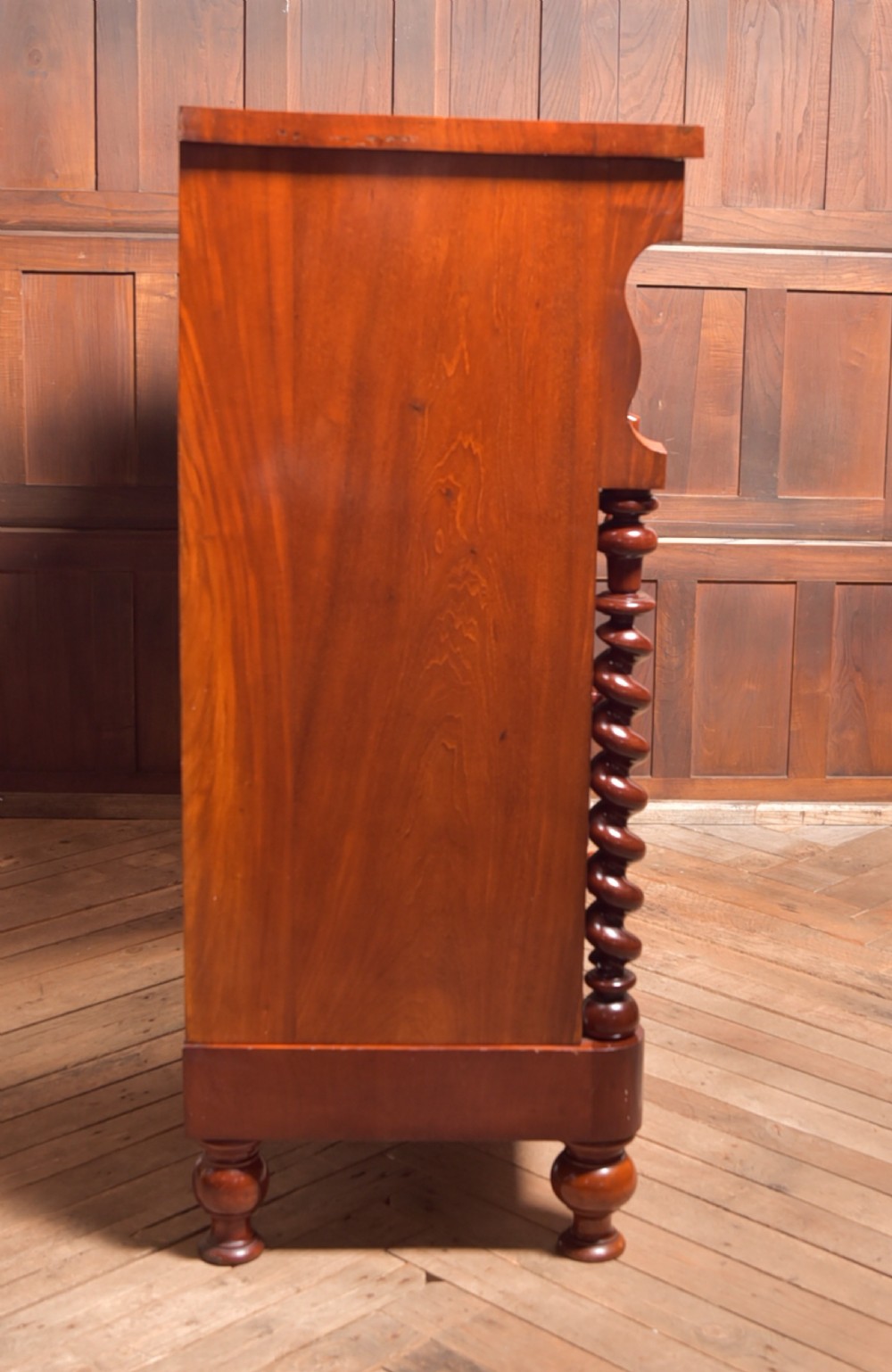 Victorian Mahogany Ogee View XIV