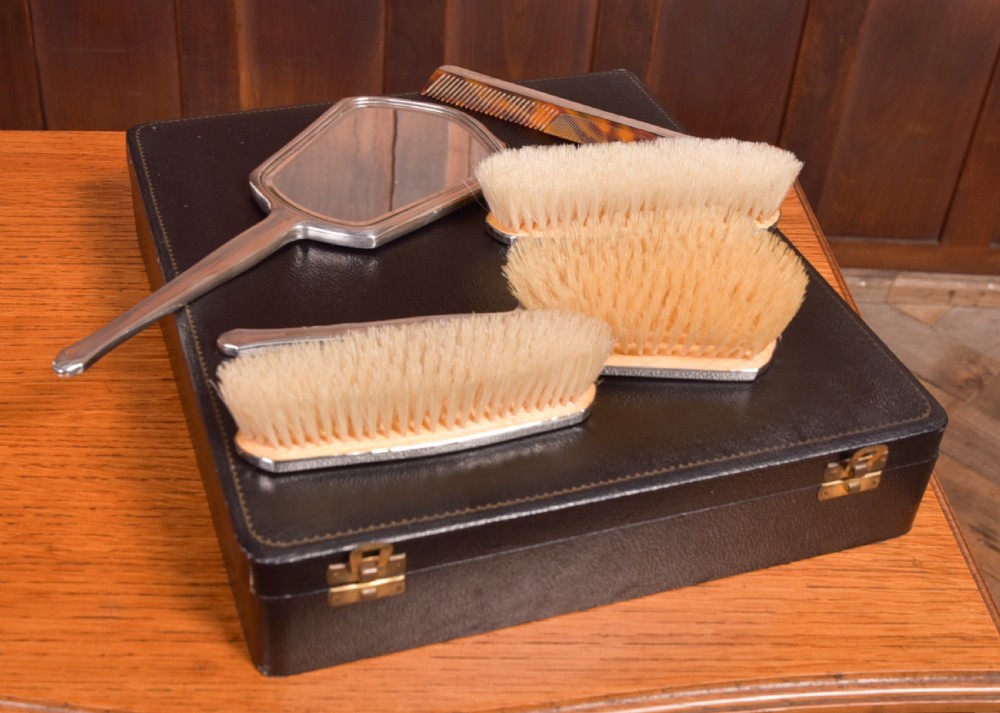 Dressing Table Set View XI