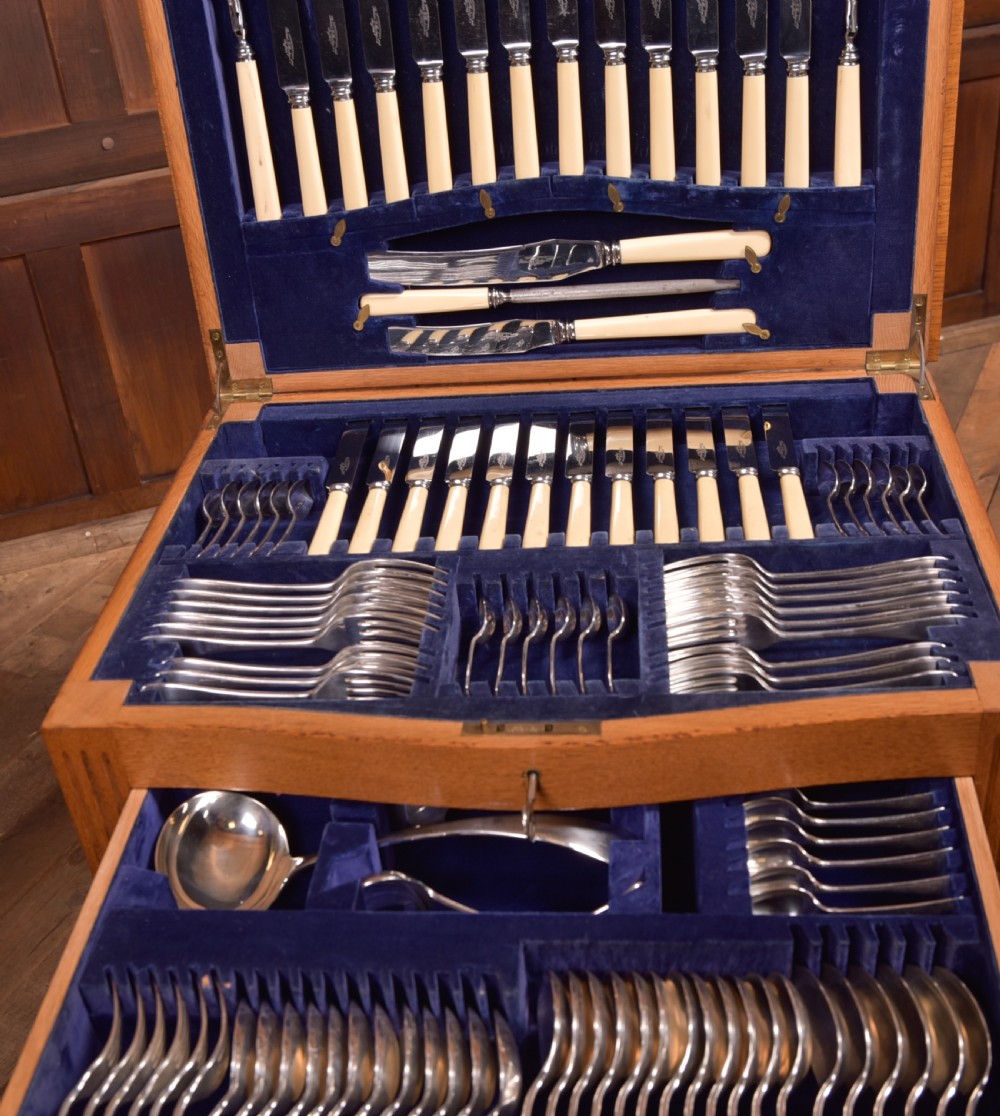 Edwardian Cutlery Canteen View III