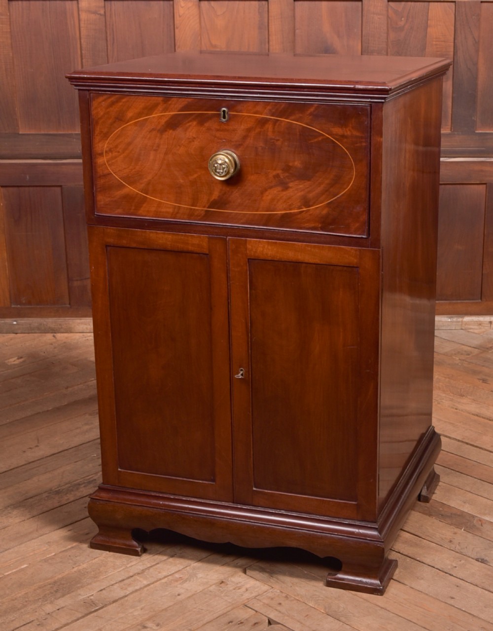 Secretaire Cabinet 