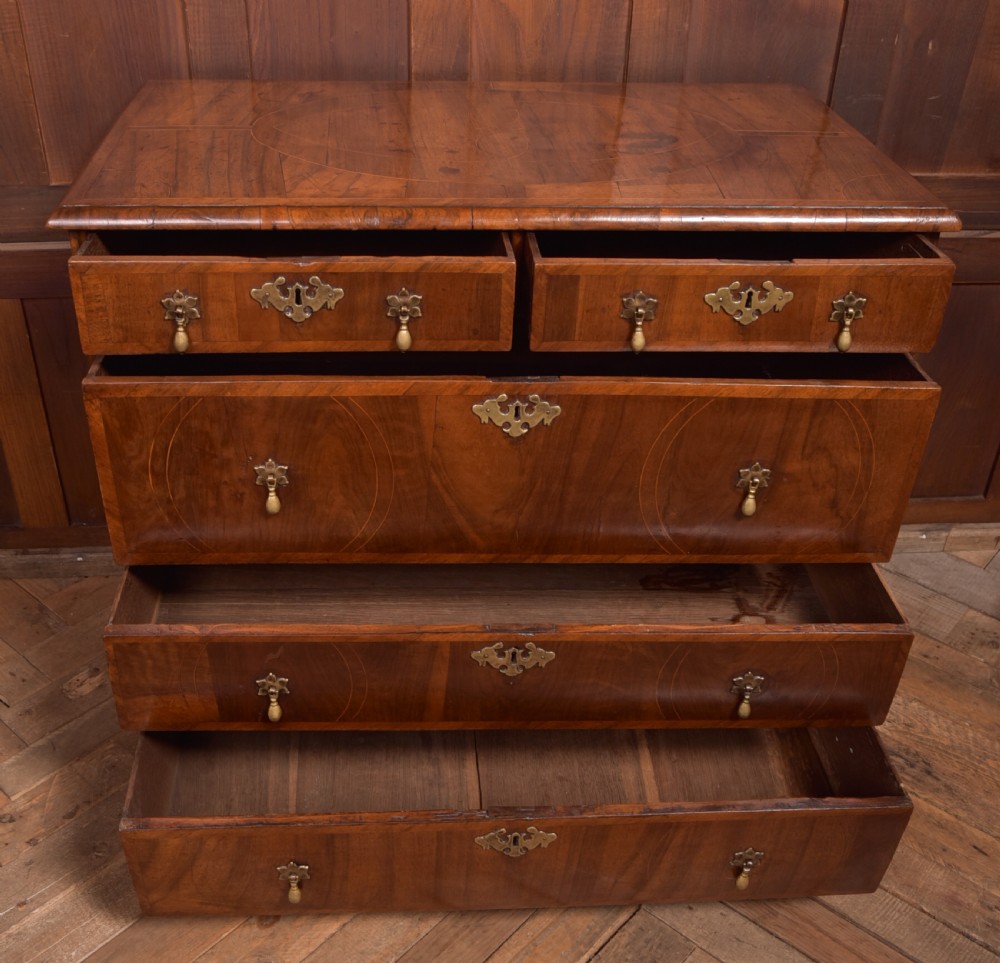 William and Mary Chest of Drawers View VII
