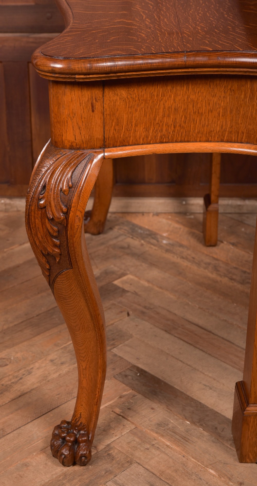 Victorian Console Table View XII