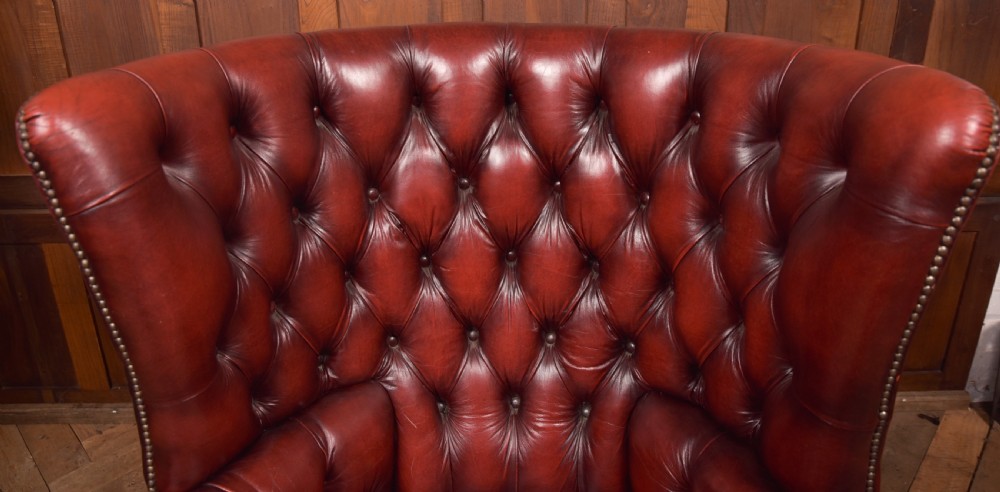 Chesterfield Leather Armchair View XIII