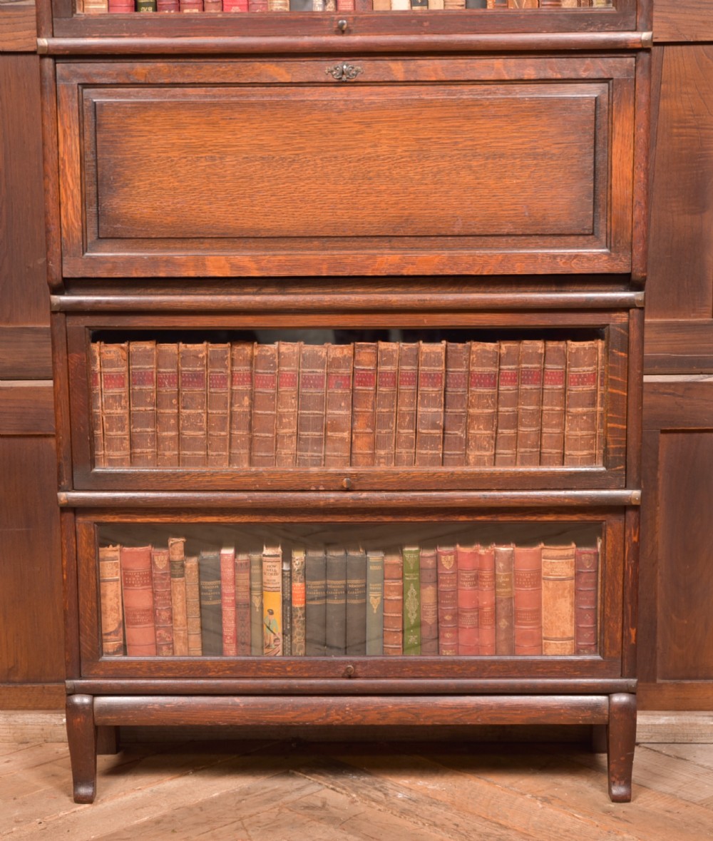 Globe Wernicke Sectional bureau bookcase View XIV