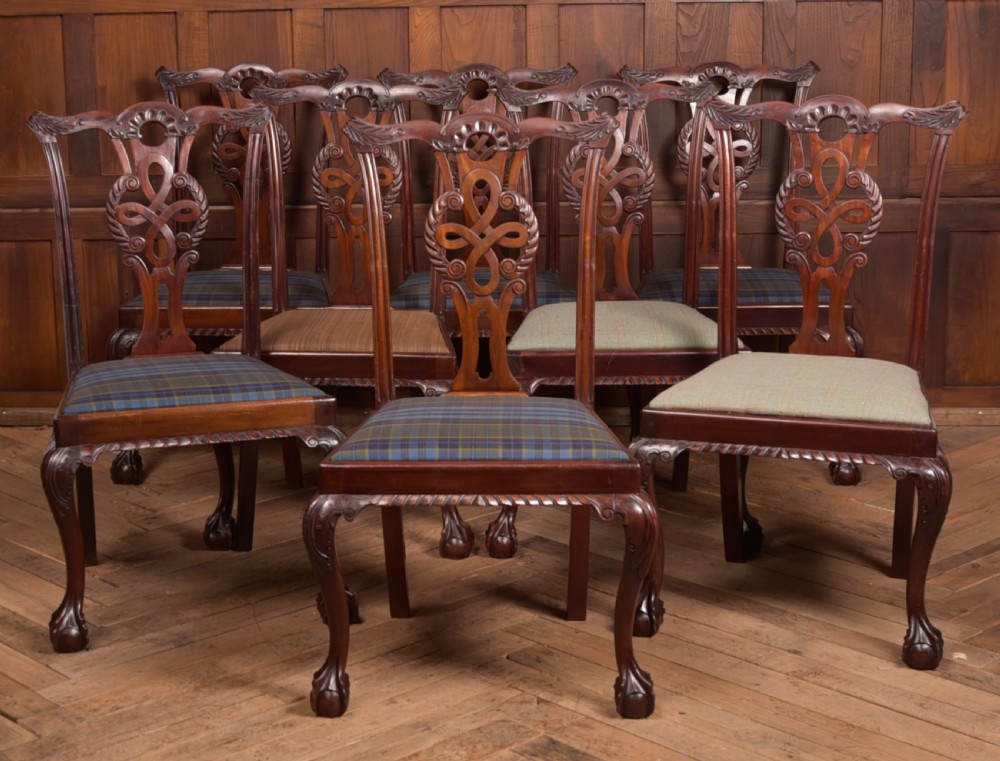 Set of 8 Chippendale Style Dining Room Chair