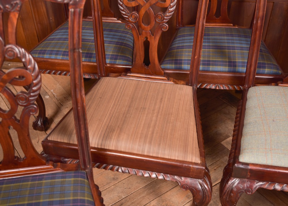 Set of 8 Chippendale Style Dining Room Chair View IX