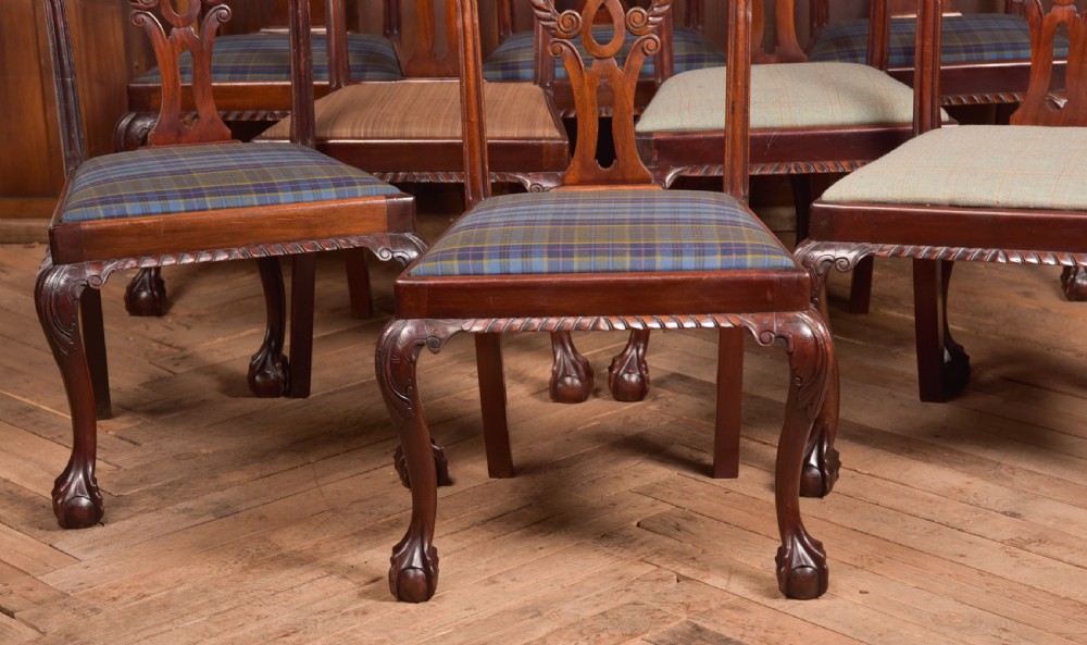 Set of 8 Chippendale Style Dining Room Chair View XIV
