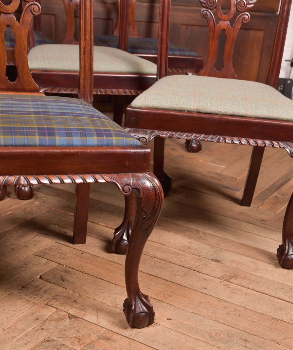 Set of 8 Chippendale Style Dining Room Chair View XVIII