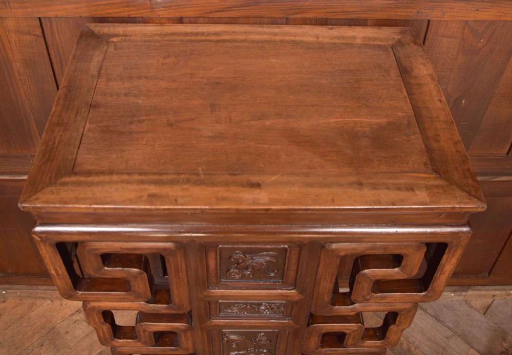 Oriental Vase Stand View XI