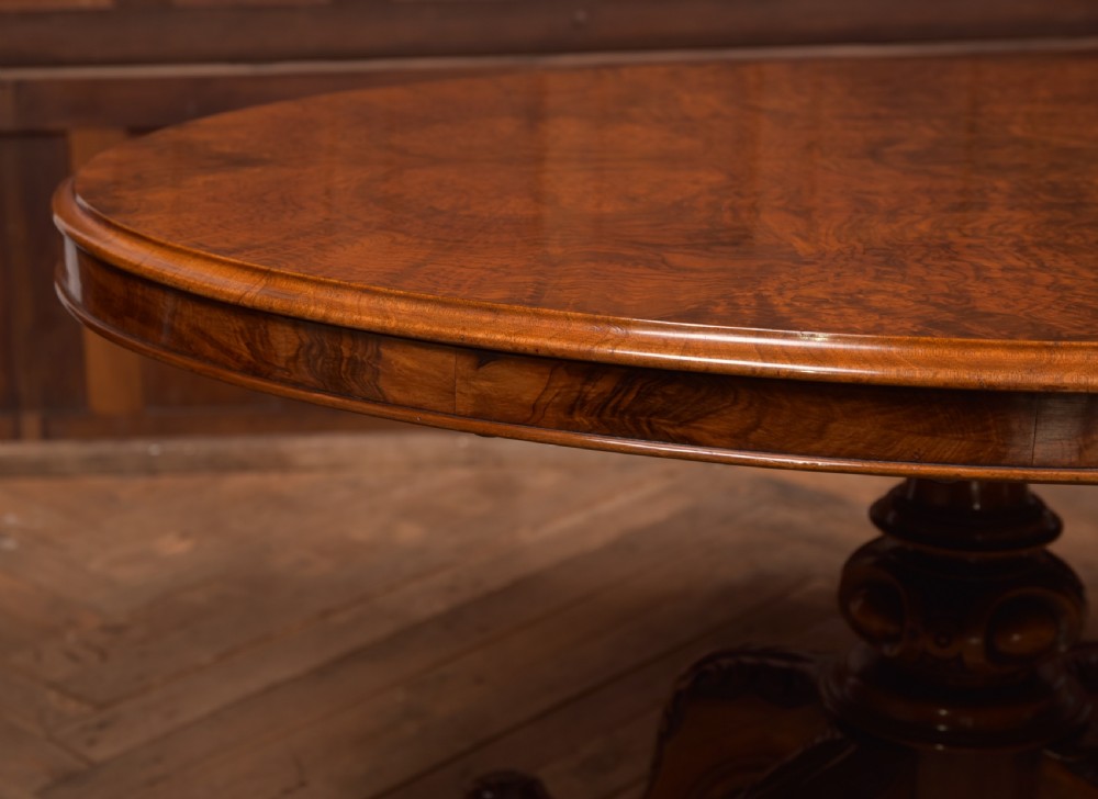 Victorian Snap Top /Loo table View III