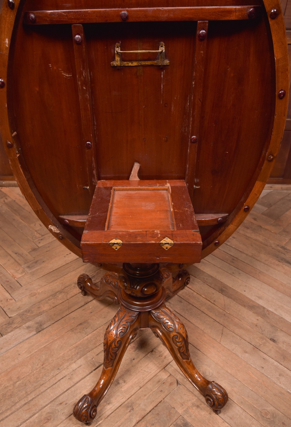 Victorian Snap Top /Loo table View X