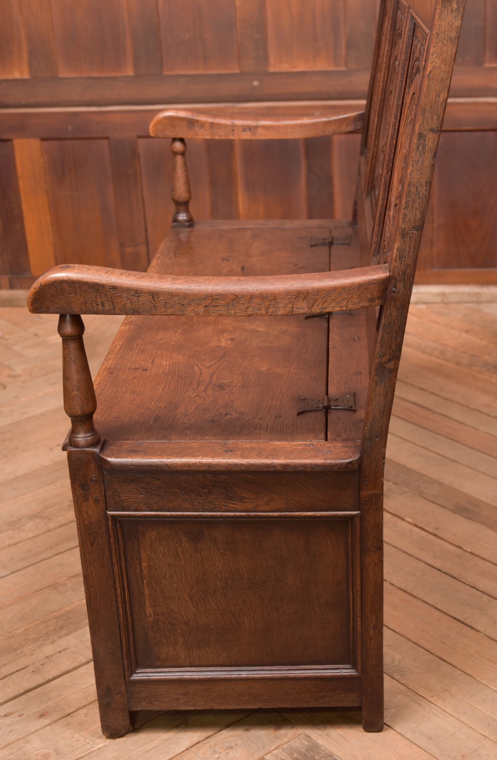Victorian Carved Oak Settle View XVII