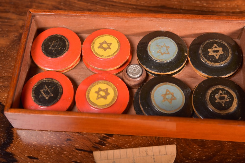 Victorian Squails Game View III