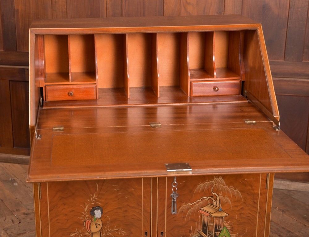 Walnut Chinoiserie Bureau View VIII