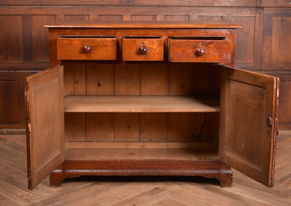 Scottish Pine Cabinet View X