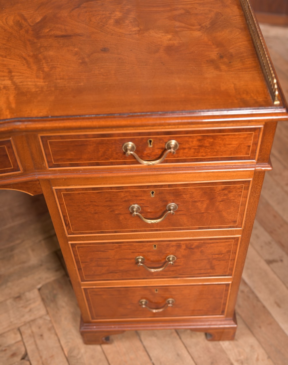 Quality Mahogany Knee Hole Desk View III