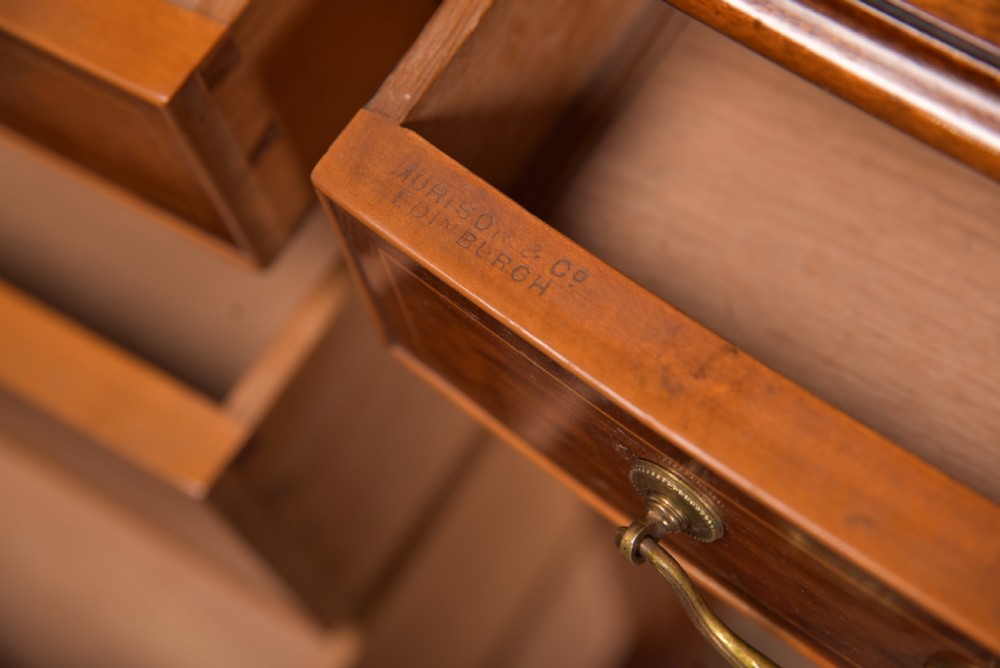 Quality Mahogany Knee Hole Desk View VIII