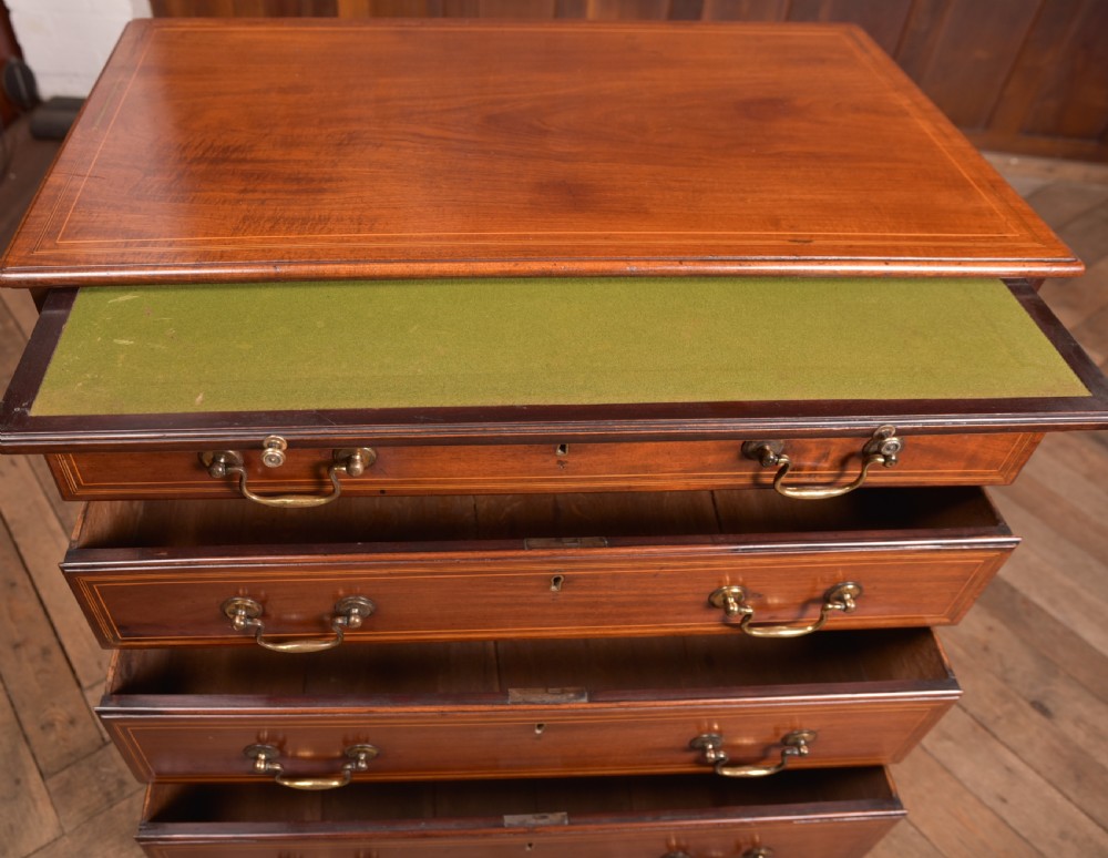 Georgian Bachelors Chest View V