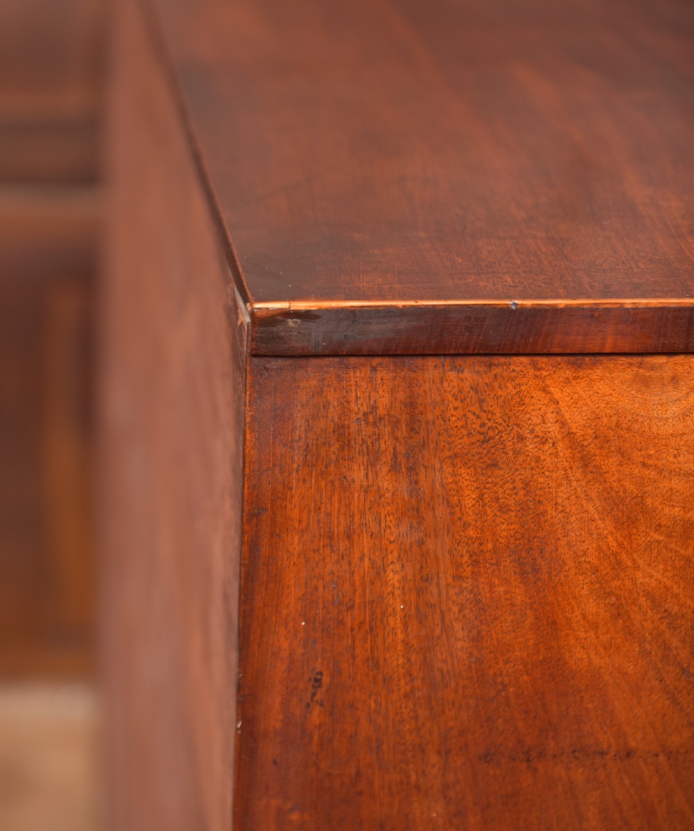 Georgian Mahogany Bowfront Chest of Drawers View XV
