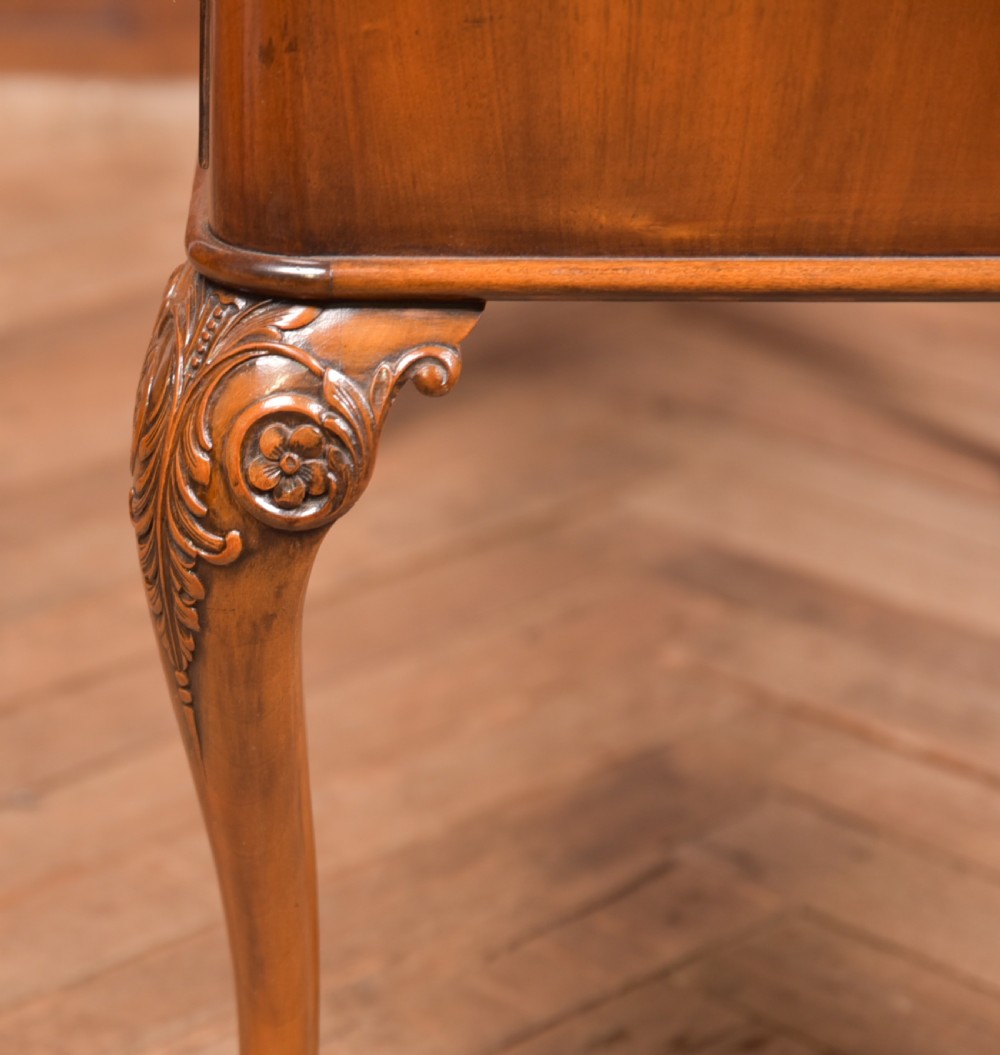 Edwardian Burr Walnut writing desk View XXI
