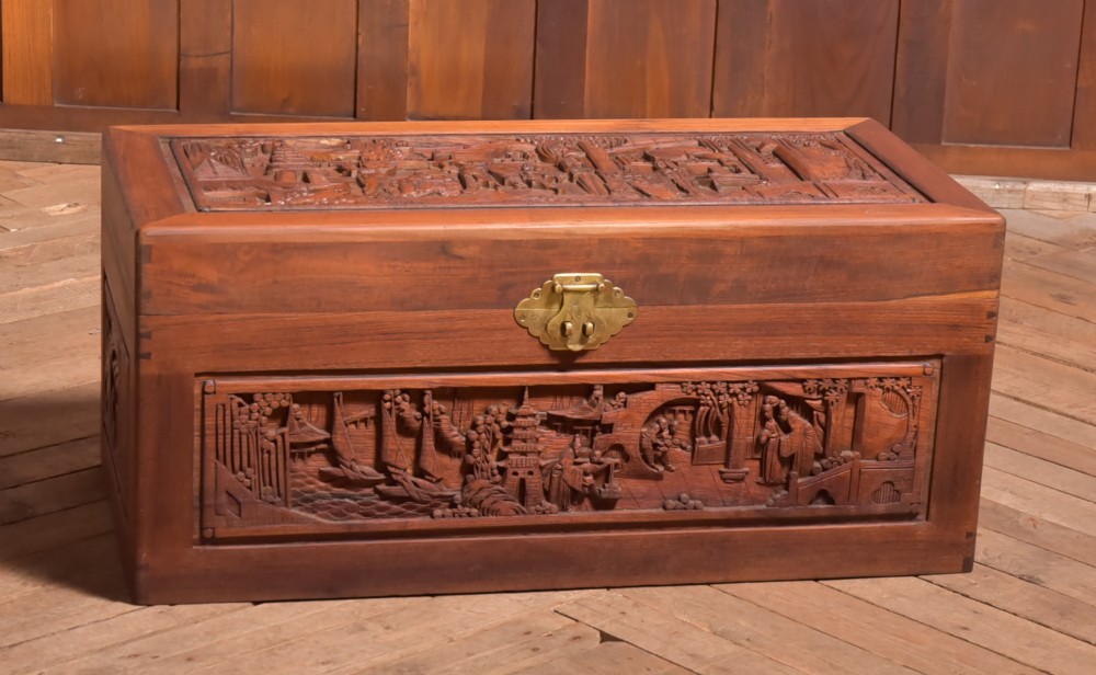 Chinese Camphor Wood Blanket / Storage Box