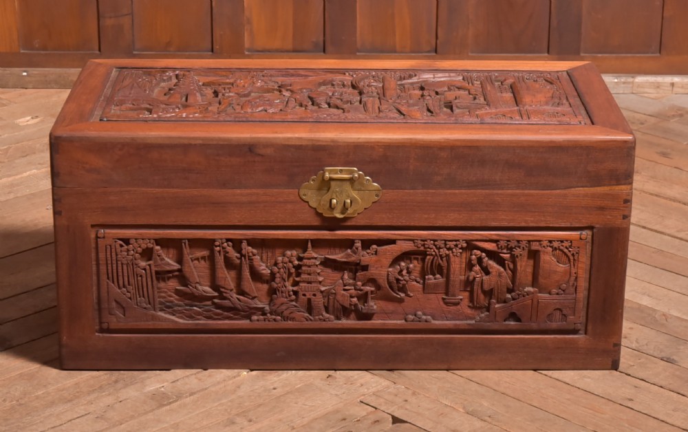 Chinese Camphor Wood Blanket / Storage Box View II