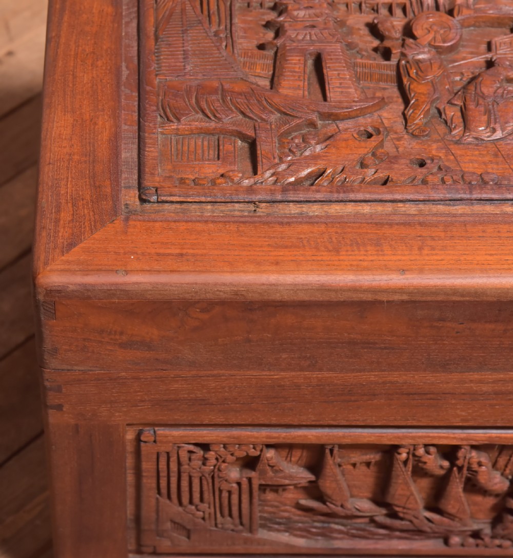Chinese Camphor Wood Blanket / Storage Box View IV