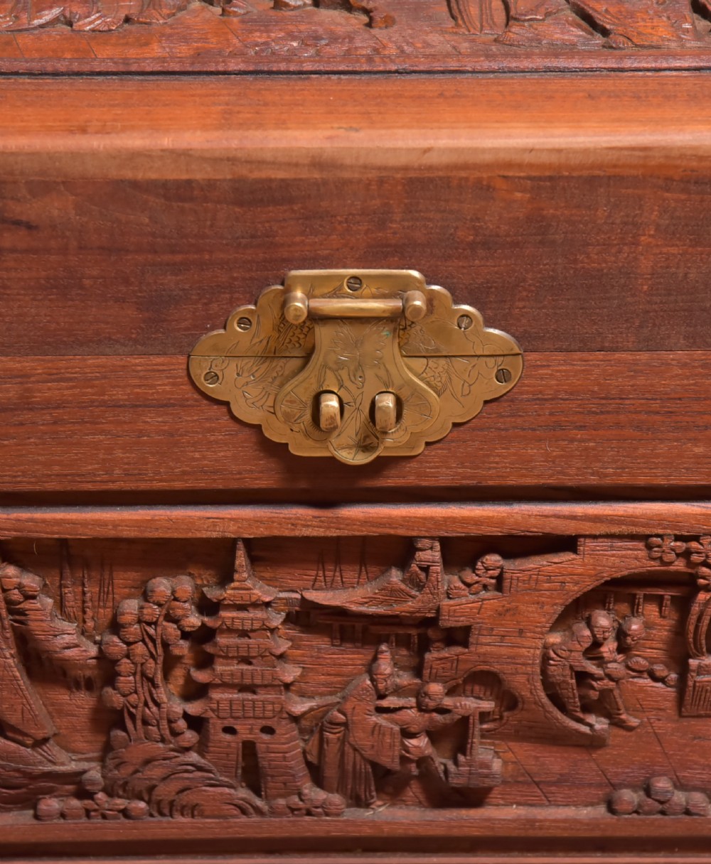 Chinese Camphor Wood Blanket / Storage Box View V