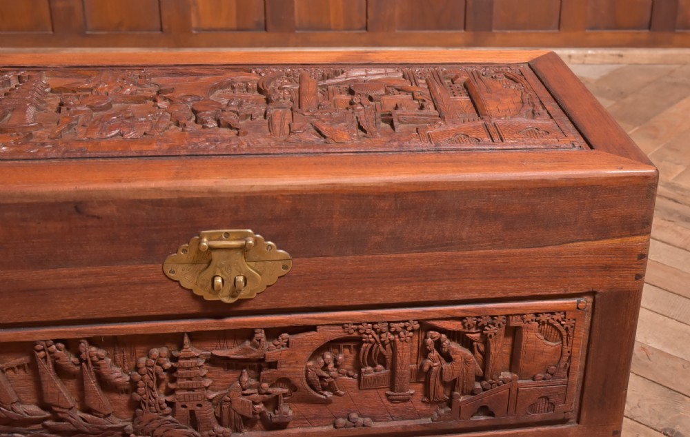 Chinese Camphor Wood Blanket / Storage Box View VII