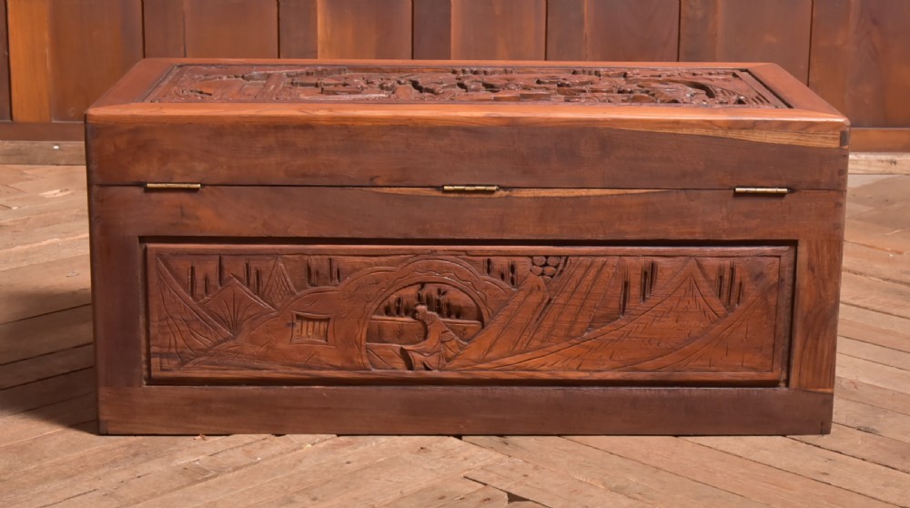 Chinese Camphor Wood Blanket / Storage Box View XII