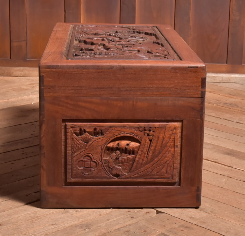 Chinese Camphor Wood Blanket / Storage Box View XIII
