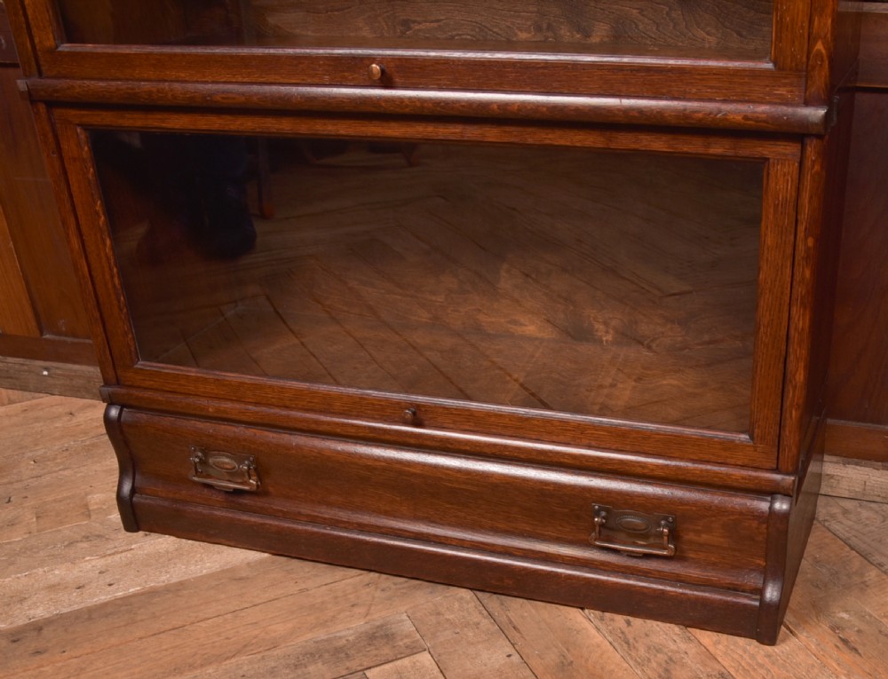 Globe Wernicke 4 sectional Bookcase View VI
