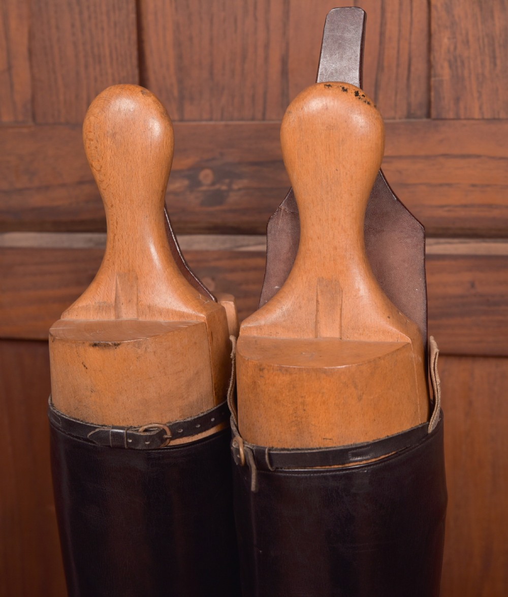 Edwardian Ladies Writing Boots View VI