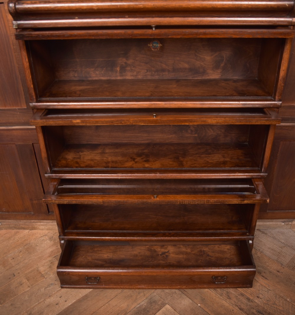 Globe Wernicke 3 sectional bookcase View VIII