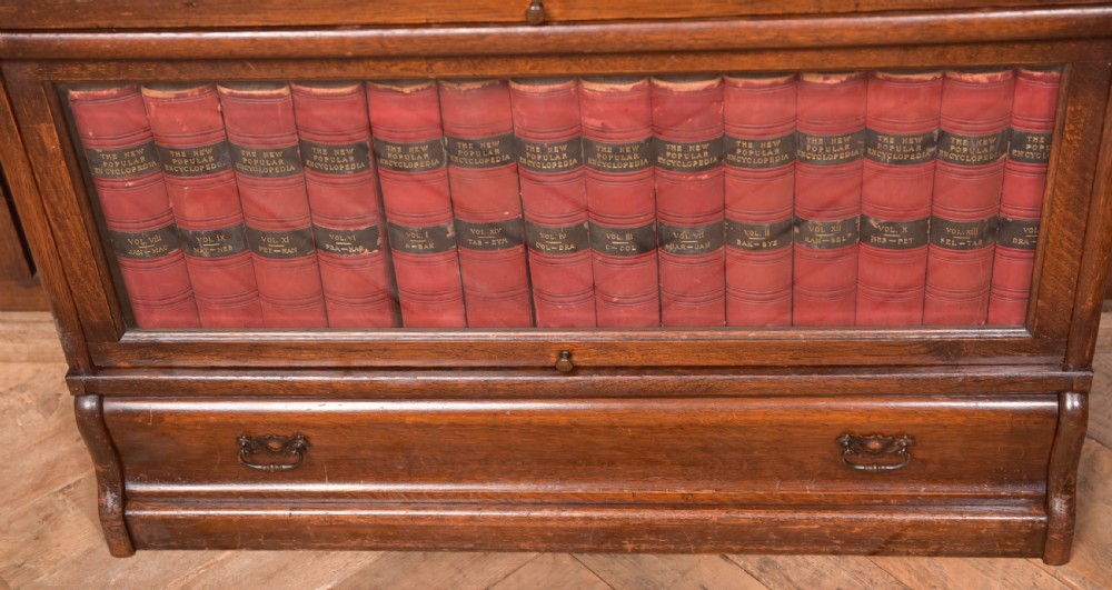Globe Wernicke 3 sectional bookcase View XIII