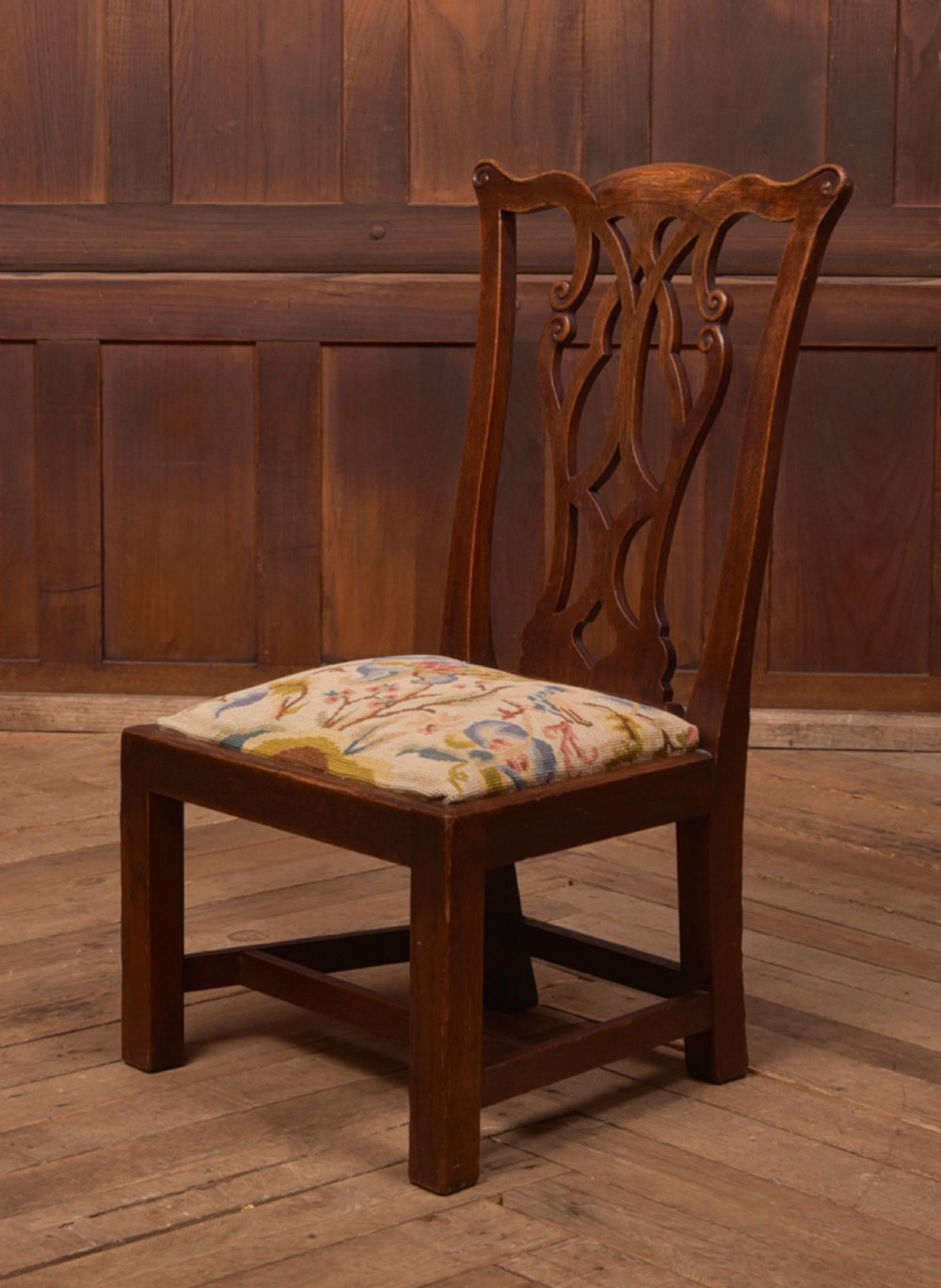 Arncroach Gossip Chair