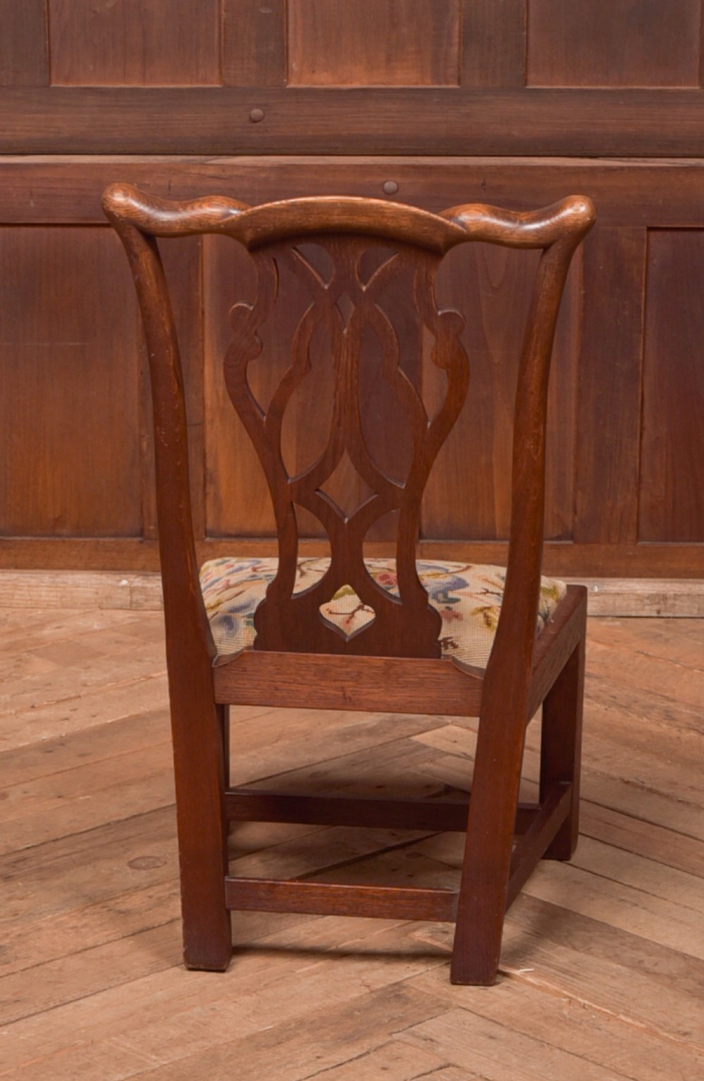 Arncroach Gossip Chair View IV
