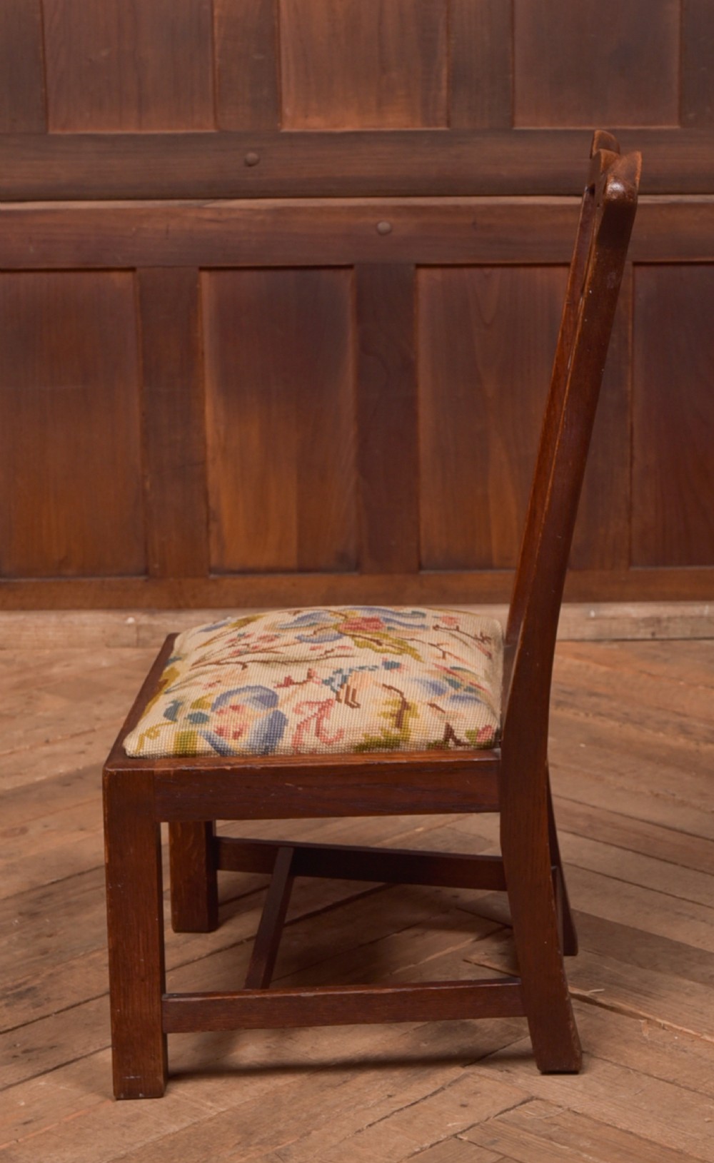 Arncroach Gossip Chair View VI