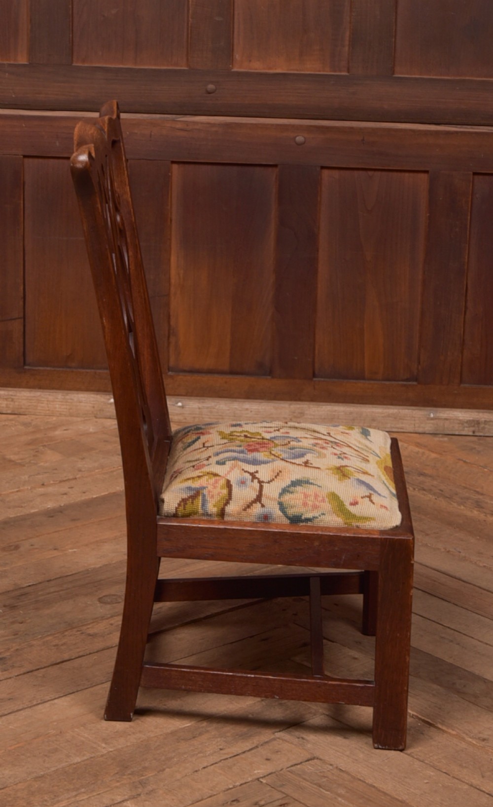 Arncroach Gossip Chair View VII