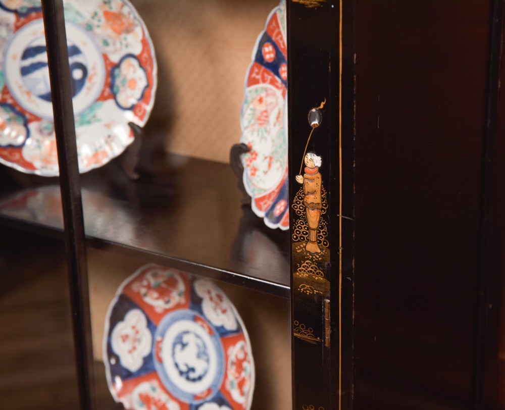 Edwardian Black Lacquer Chinoiserie cabinet View XIV